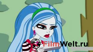    () / Monster High: New Ghoul at School 