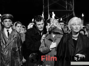 онлайн кадр Сладкая жизнь 1960 онлайн кадр из фильма