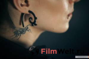 Кино Девушка с татуировкой дракона смотреть онлайн бесплатно