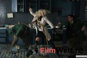 Смотреть интересный онлайн фильм Взрывная блондинка / Atomic Blonde