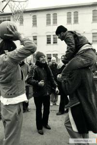 онлайн кадр Пролетая над гнездом кукушки 1975 онлайн кадр из фильма