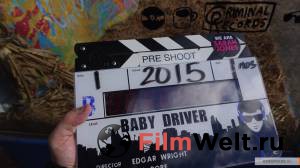 Смотреть онлайн фильм Малыш на драйве / Baby Driver