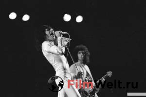 онлайн кадр Queen: Live in Bohemia 2009 онлайн кадр из фильма