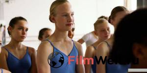 онлайн кадр Девочка 2018 онлайн кадр из фильма