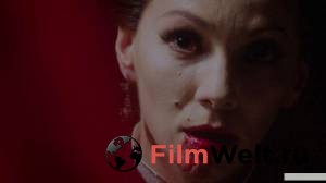 Фильм онлайн Маленькое красное платье In Fabric бесплатно в HD